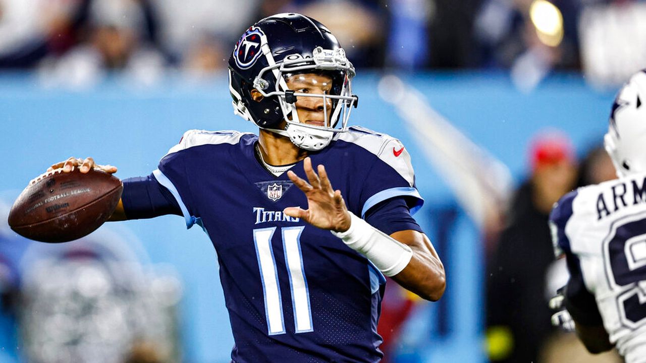 Titans make quarterback choice for win-and-in game