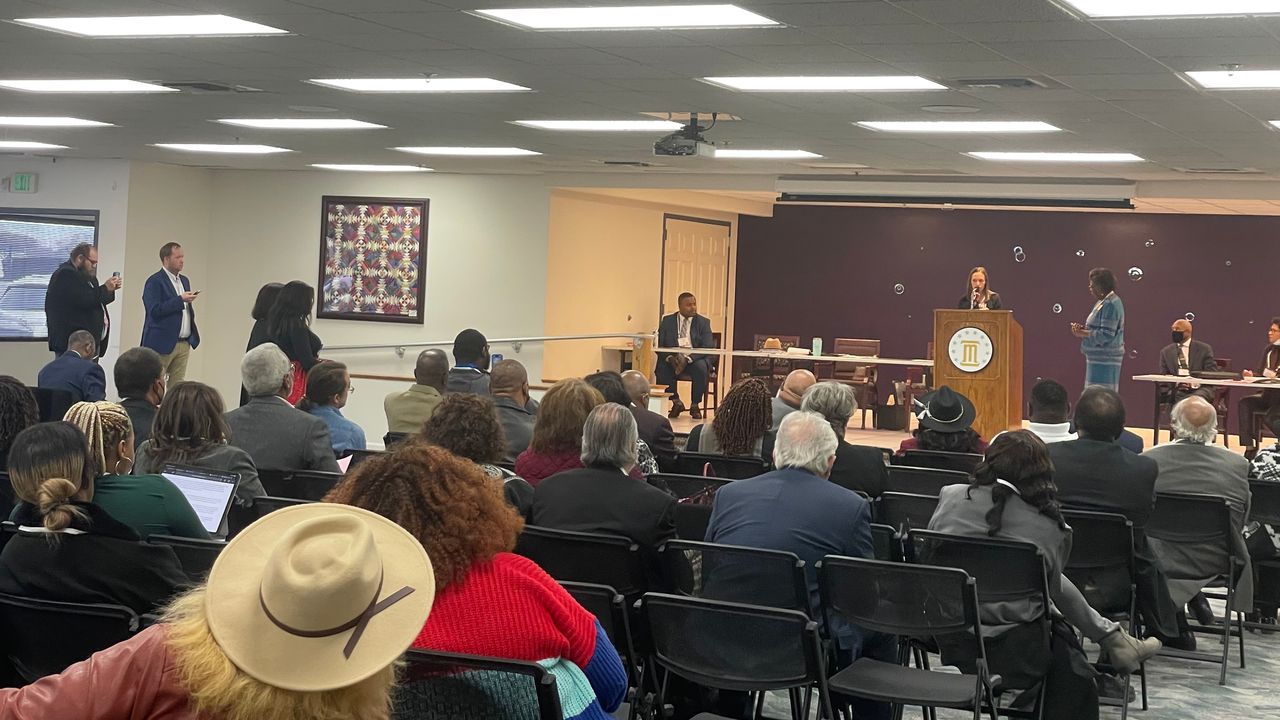 Unity in short supply at Alabama Democratic Party gathering