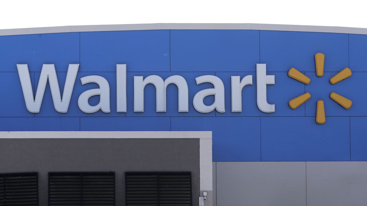 Walmart raises minimum wage to at least $14 per hour