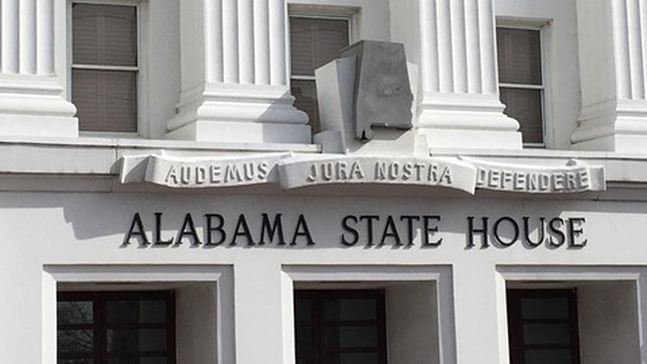 Alabama DAs want mandatory prison for felons who violate gun prohibitions