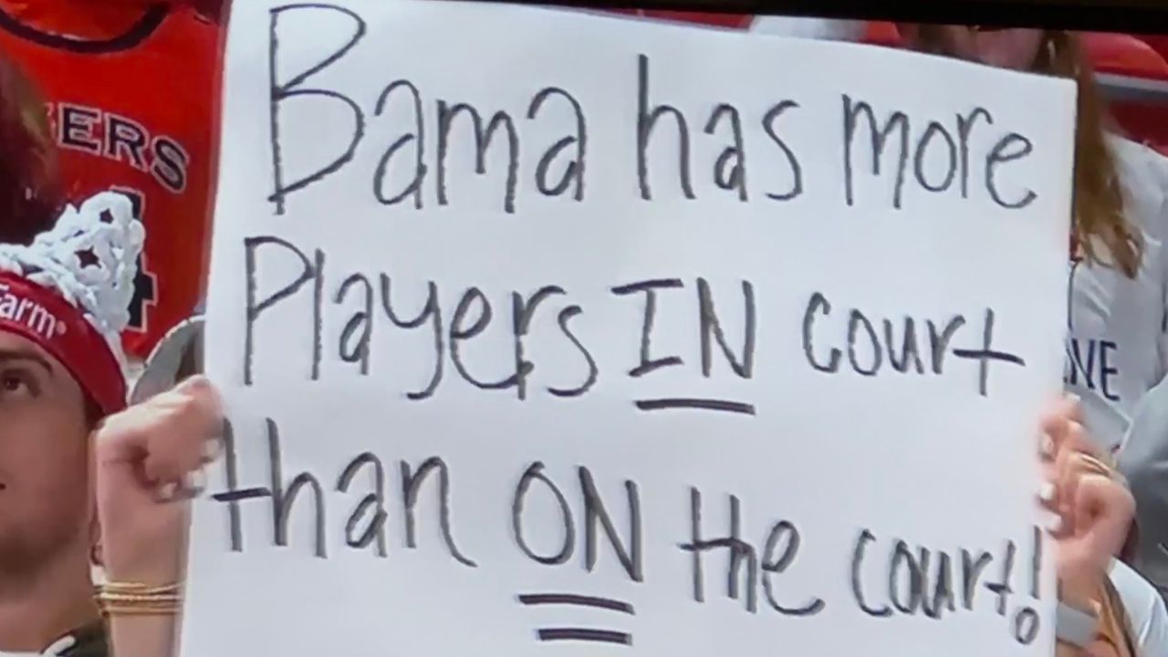 Auburn fan’s sign on College Gameday makes apparent reference to Darius Miles