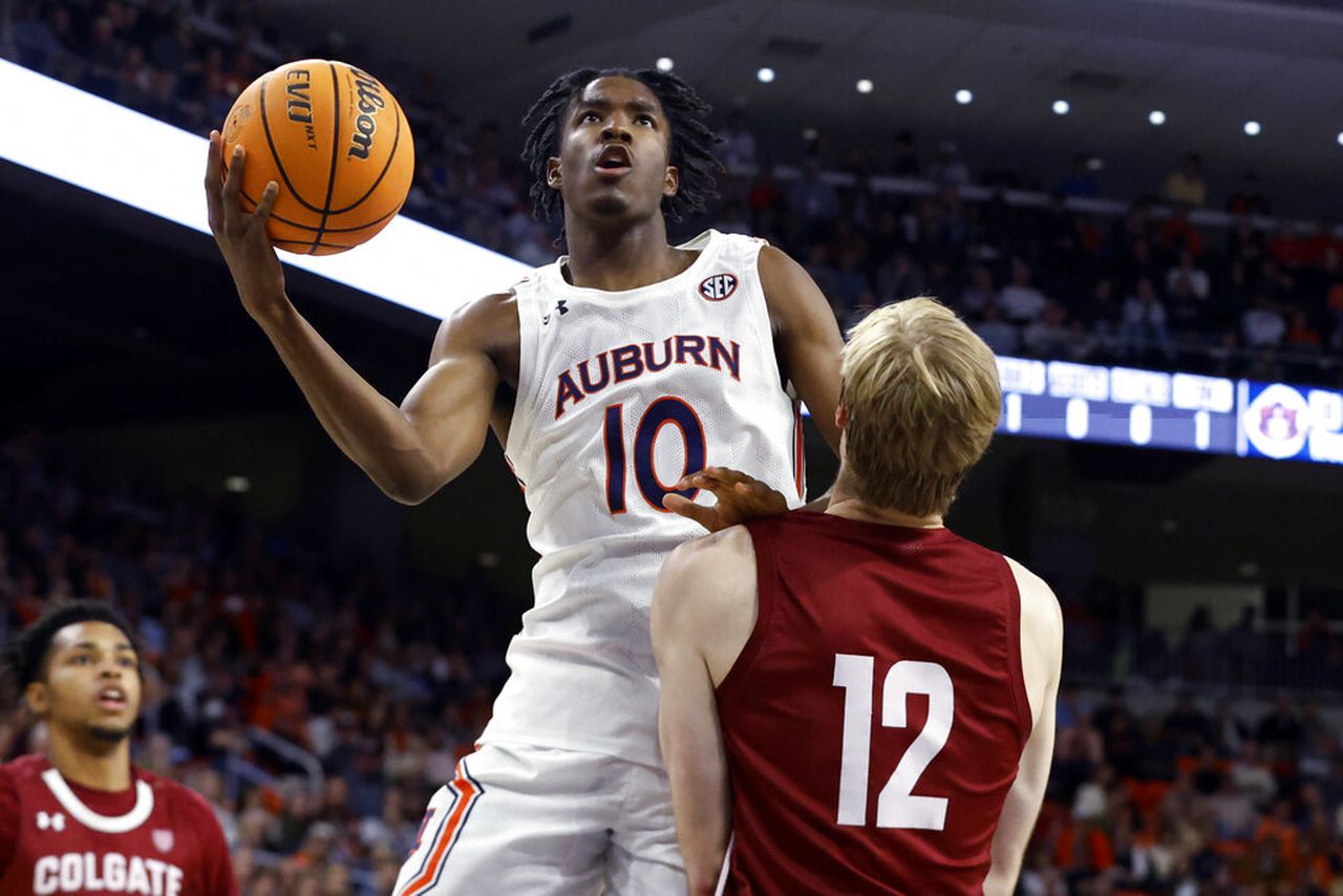 Auburn's Chance Westry faces 'very real possibility' of a medical redshirt