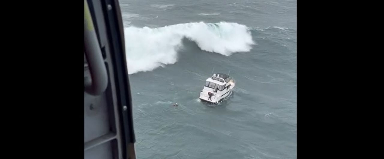 Daring Coast Guard rescue in Oregon involved personnel from Mobile