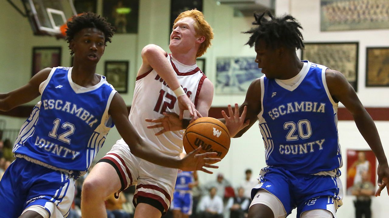 Escambia County boys edge UMS-Wright on late FTs