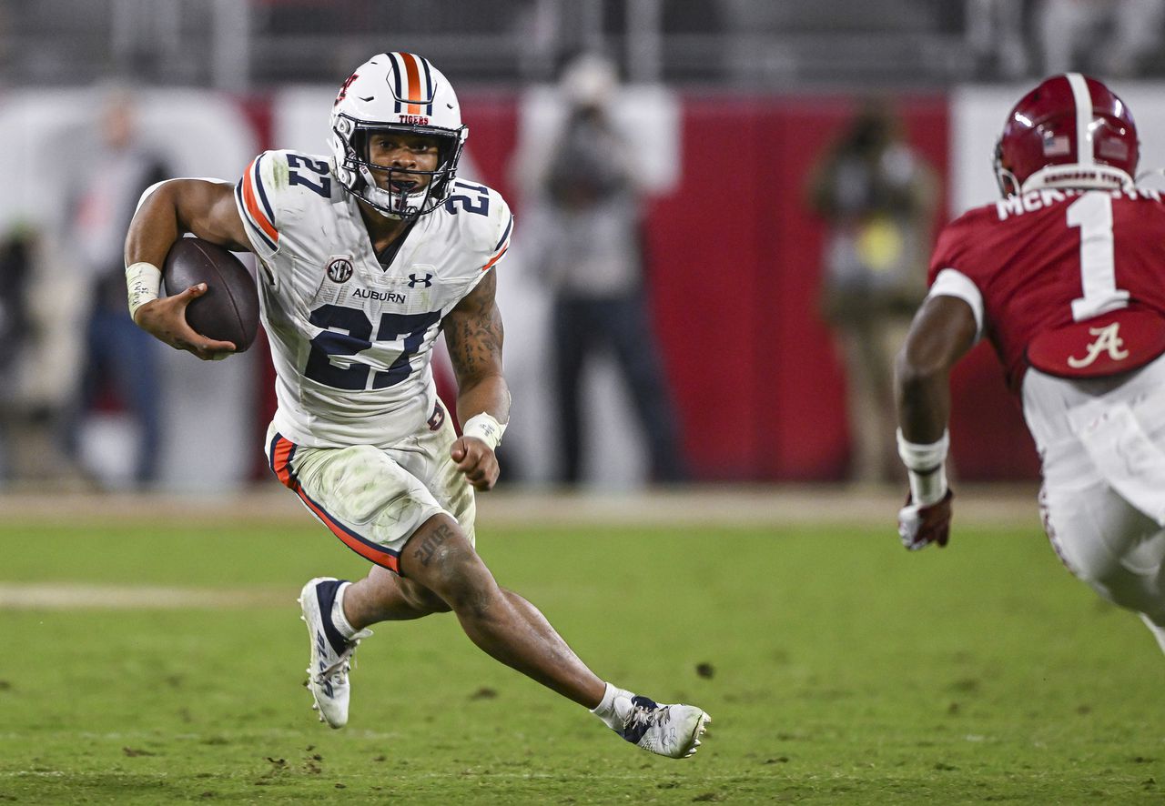 Is Jarquez Hunter ready to be a feature running back at Auburn?