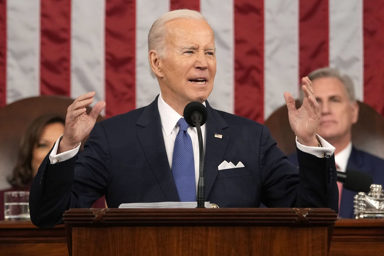 Katie Britt: Biden ‘popping champagne’ during State of the Union while families worry about economy