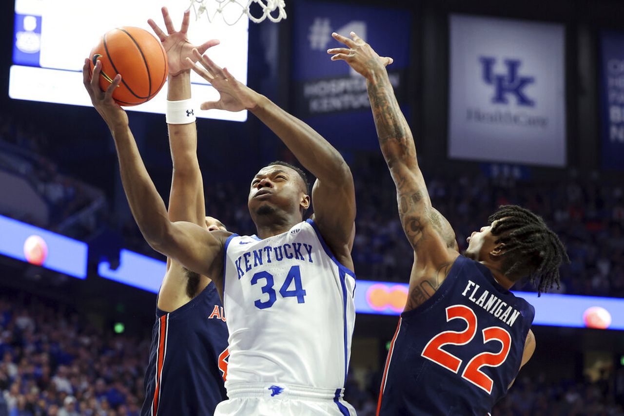 Kentucky overwhelms Auburn, 86-54, as Tigers drop 5th straight road game