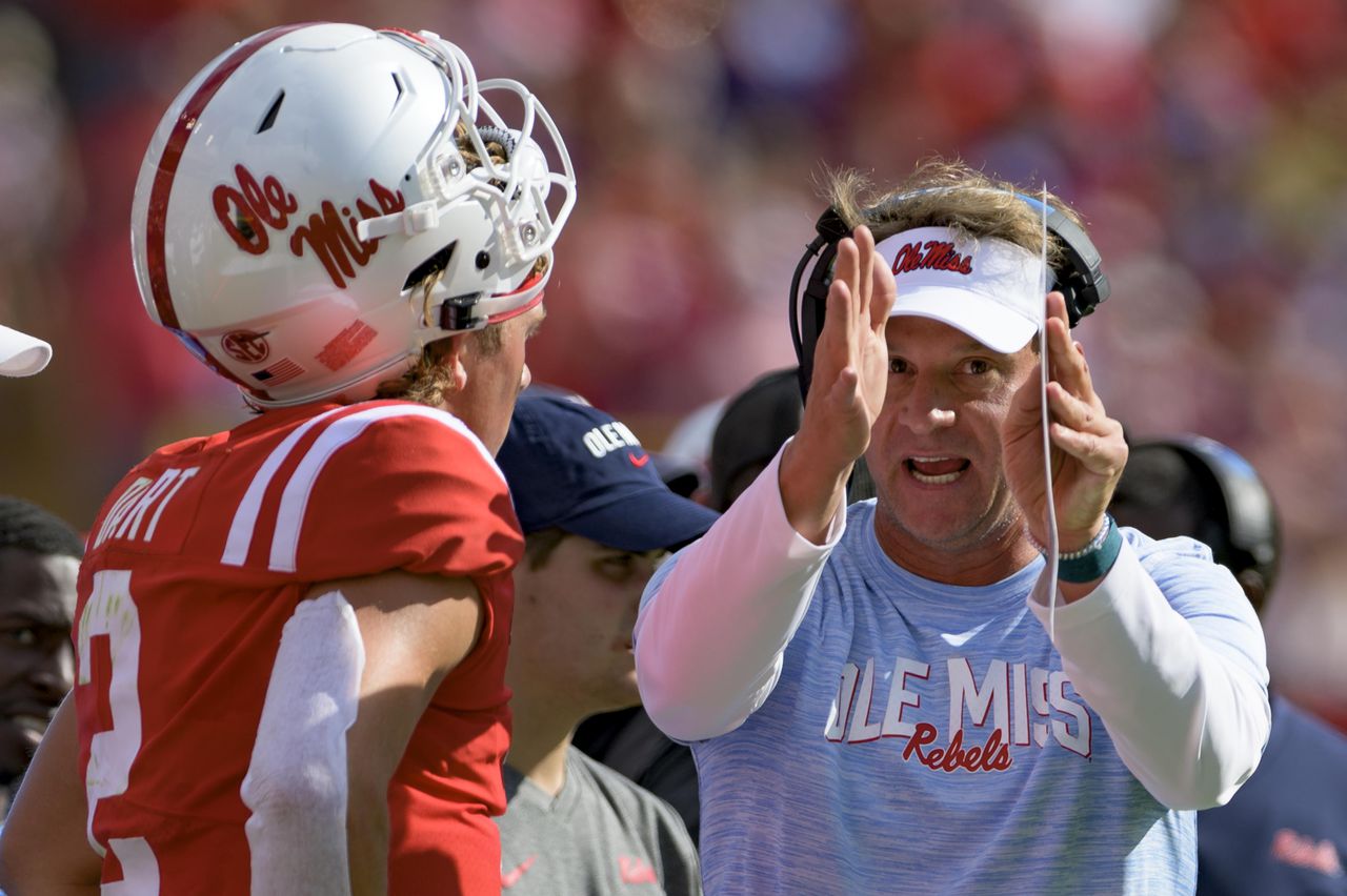 Lane Kiffin, recruiting master, plants seed for son Knox, 2028 QB, who reveals top 5 schools