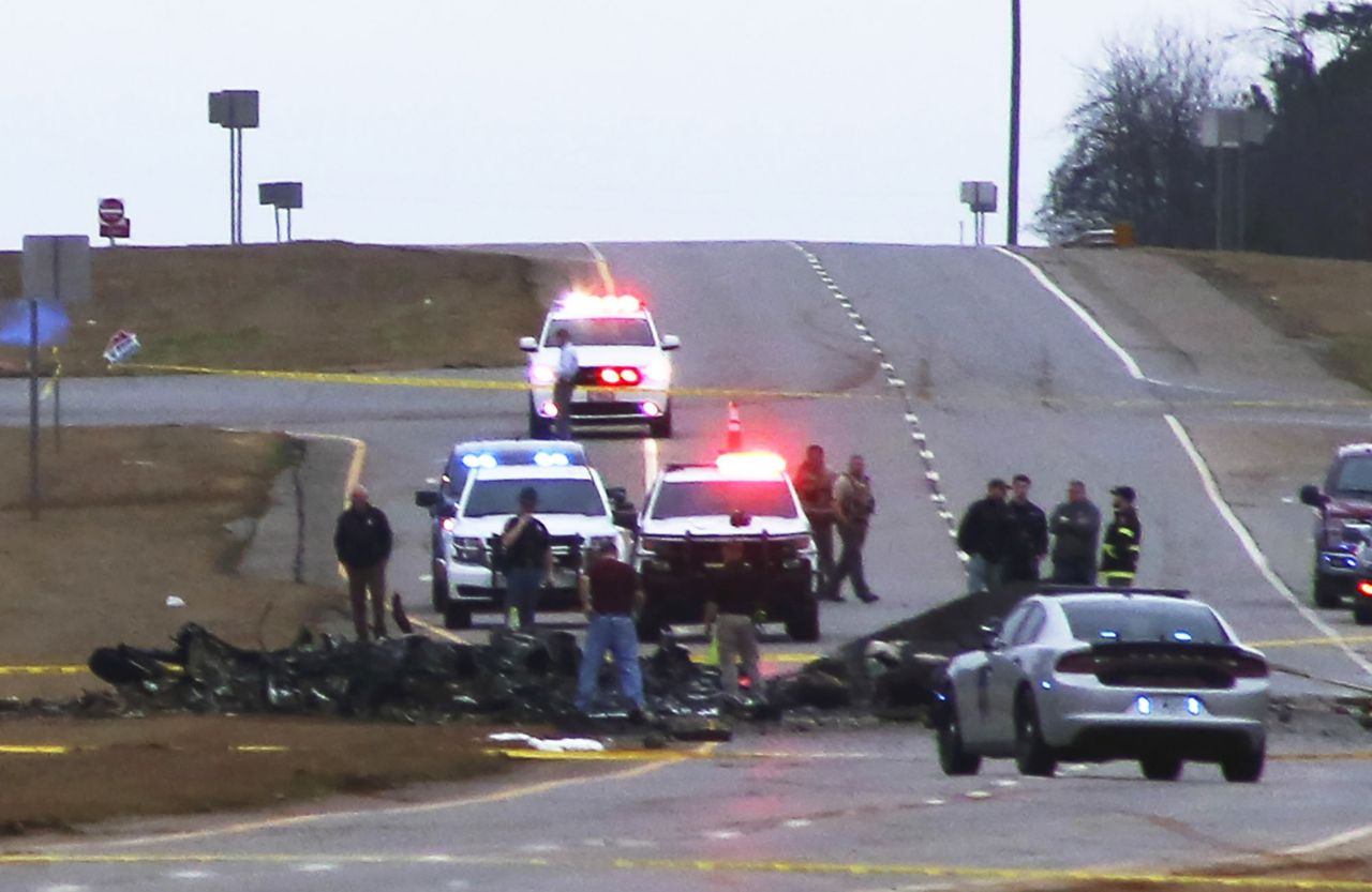 Madison County sheriff: Avoid fatal helicopter crash site, notify officials if you find debris