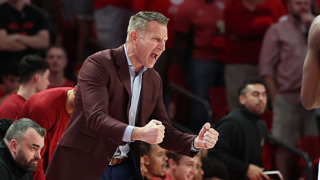 Nate Oats’  extension places him among highest-paid coaches