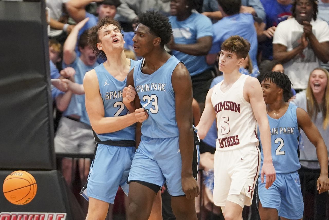 NE Regional Class 7A boys: Spain Park defense shuts down Huntsville