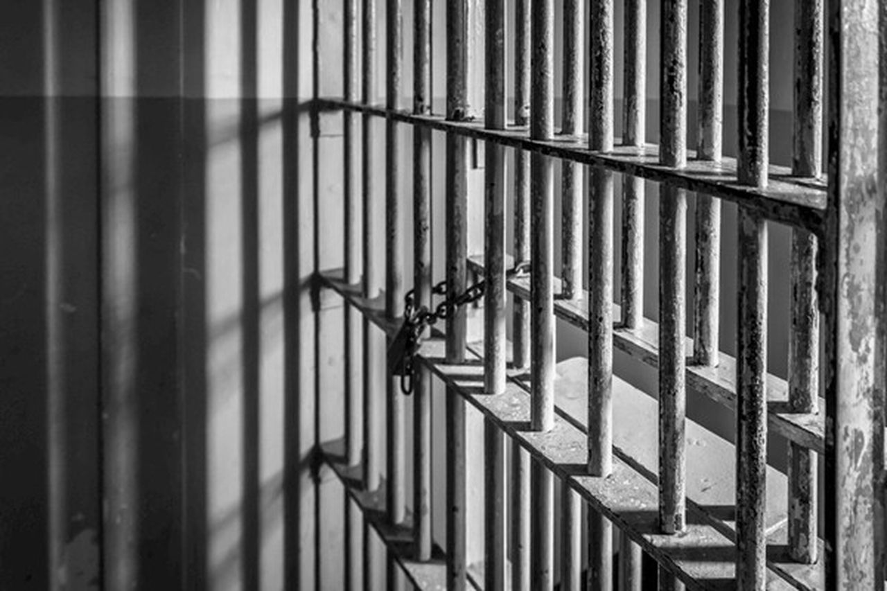 State inmate reportedly dies after behaving ‘erratically’