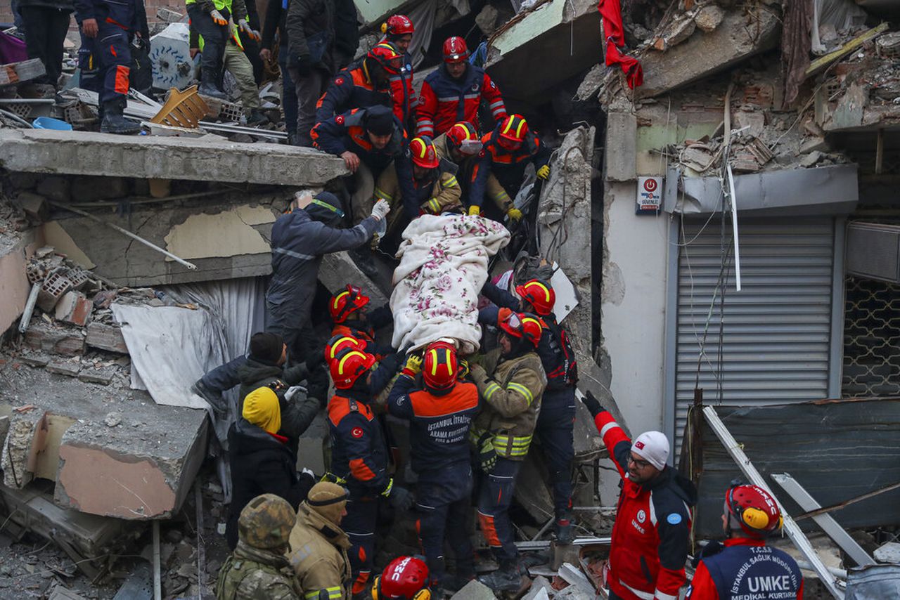 Survivors still being found as earthquake death toll surpasses 25,000