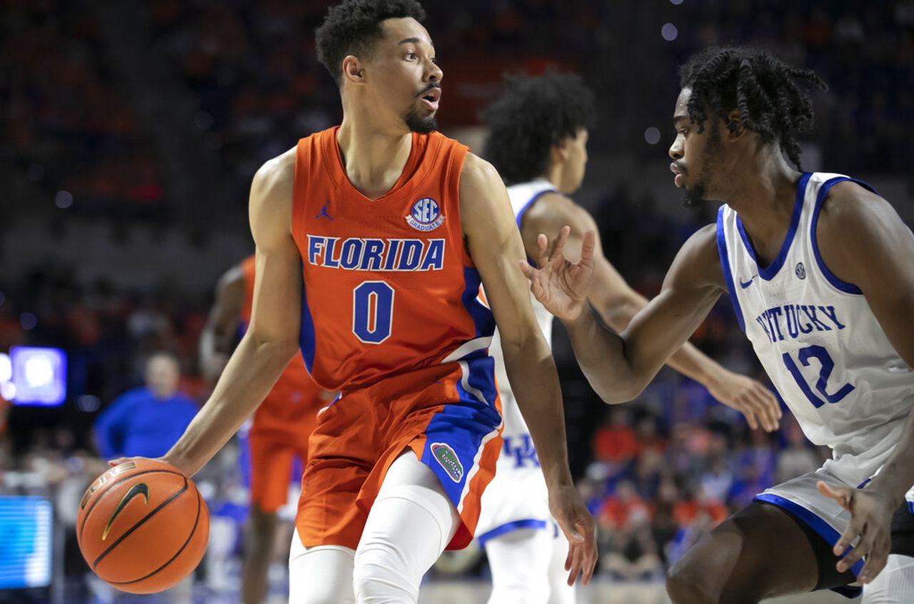 Three Florida fans ejected after grabbing Kentucky’s Cason Wallace around neck