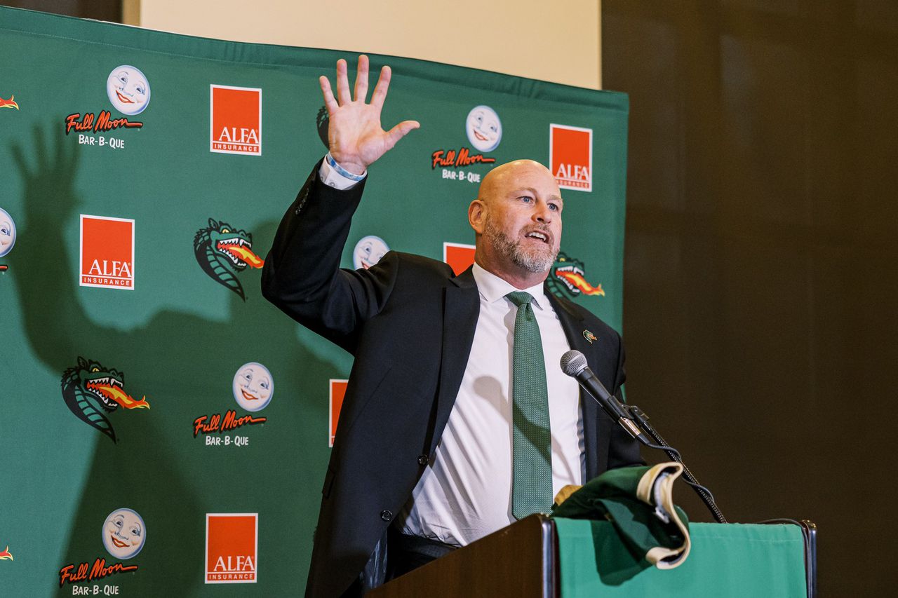 UAB signs 33 total players in Trent Dilfer’s first recruiting class