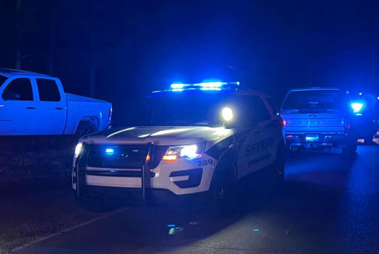 2 seriously injured in Etowah County shooting