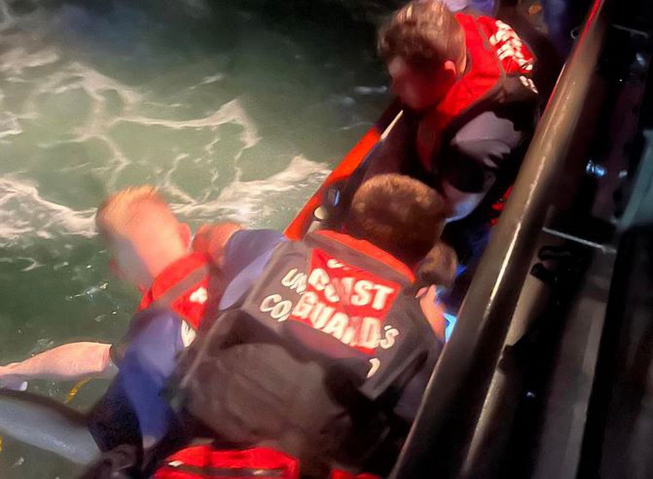 22-year-old rescued after 8 hours in Gulf of Mexico