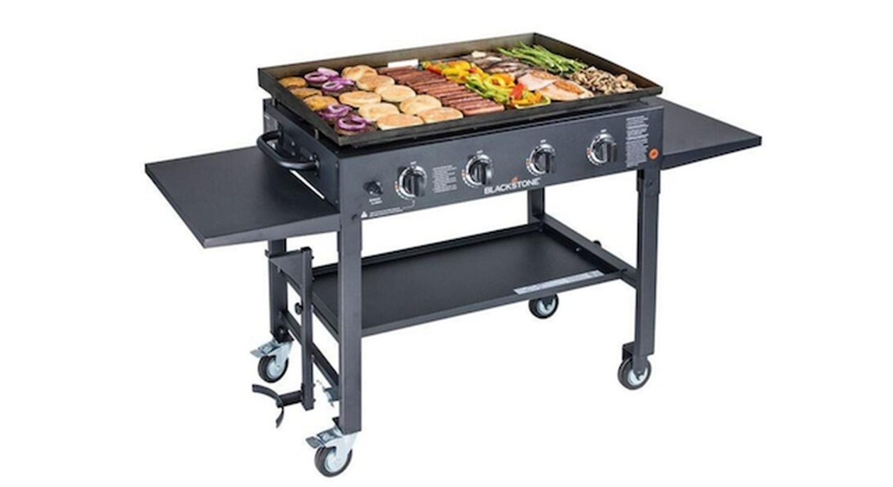 Blackstone 4 - Burner Flat Top Liquid Propane Gas Grill