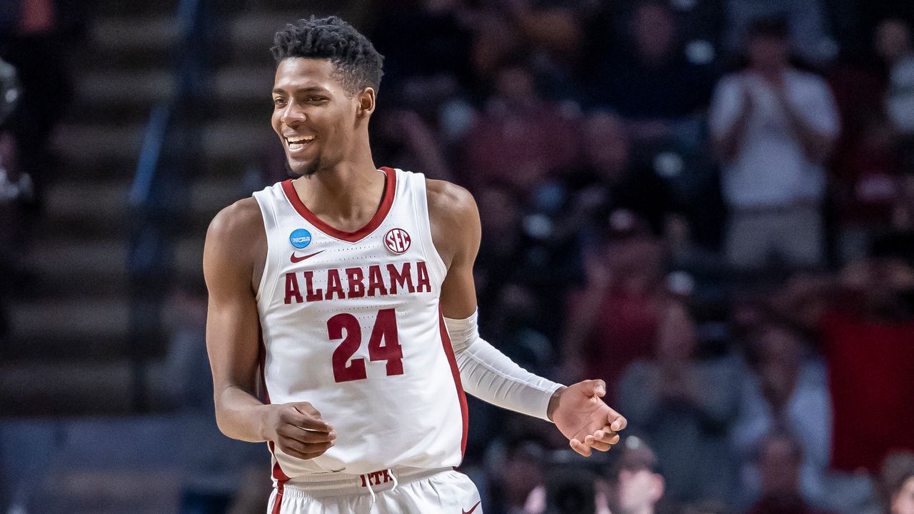 Alabama's Brandon Miller named national freshman of the year by USBWA