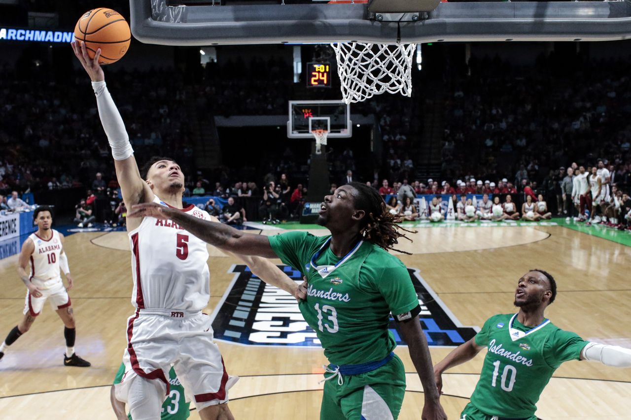 Alabama’s Jahvon Quinerly is healthy and thriving in March Madness. Again.