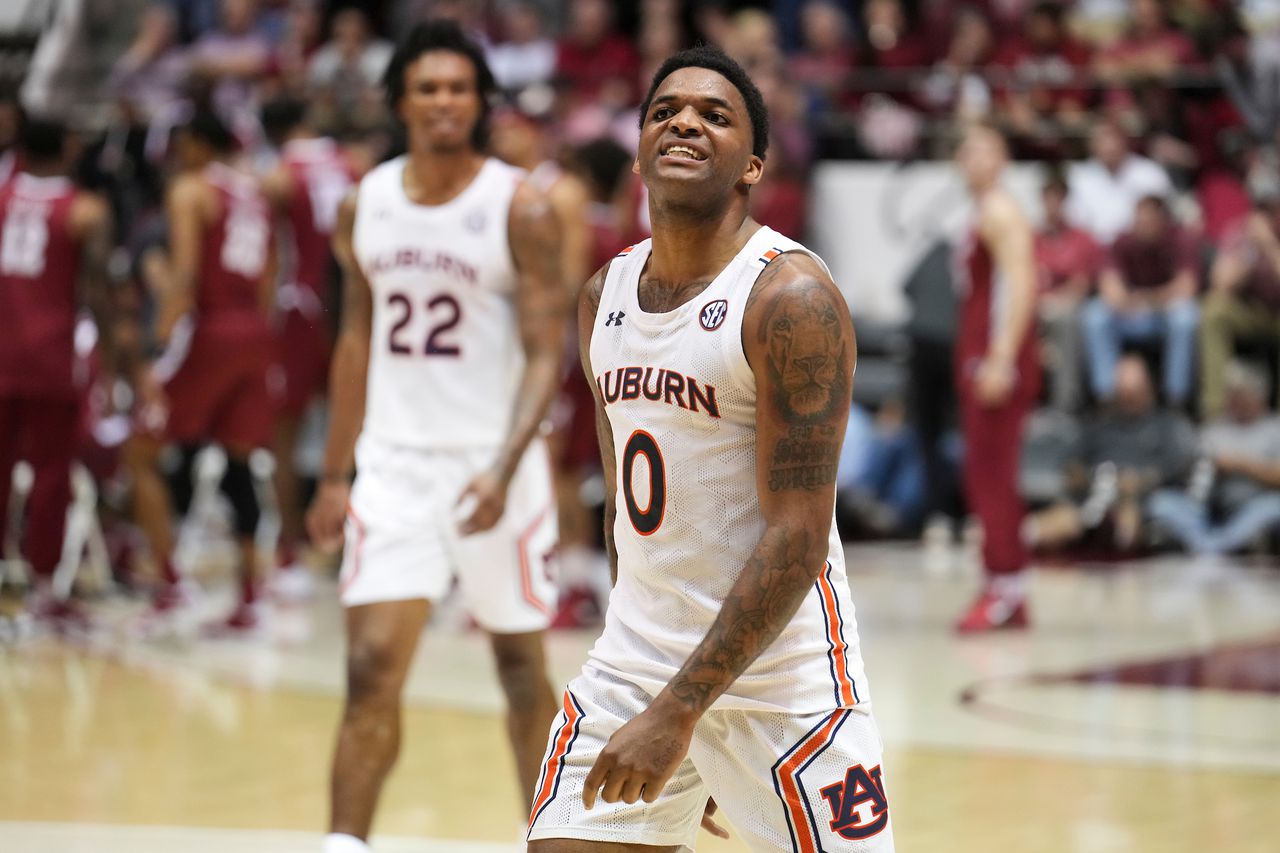 Auburn enters finale vs. Tennessee with 'fighting chance' to earn NCAA bid