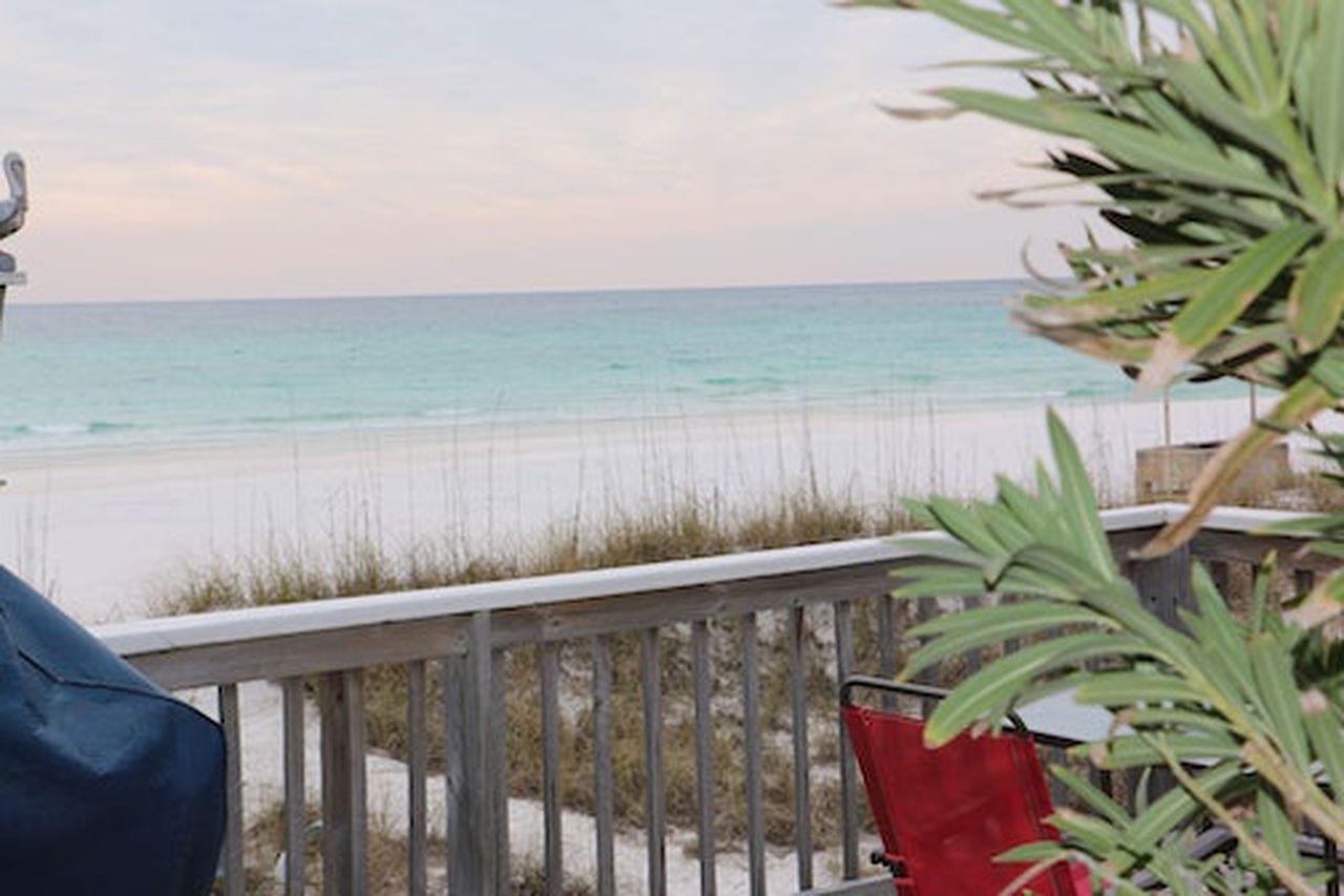 Small beachfront cottage in Panama City Beach