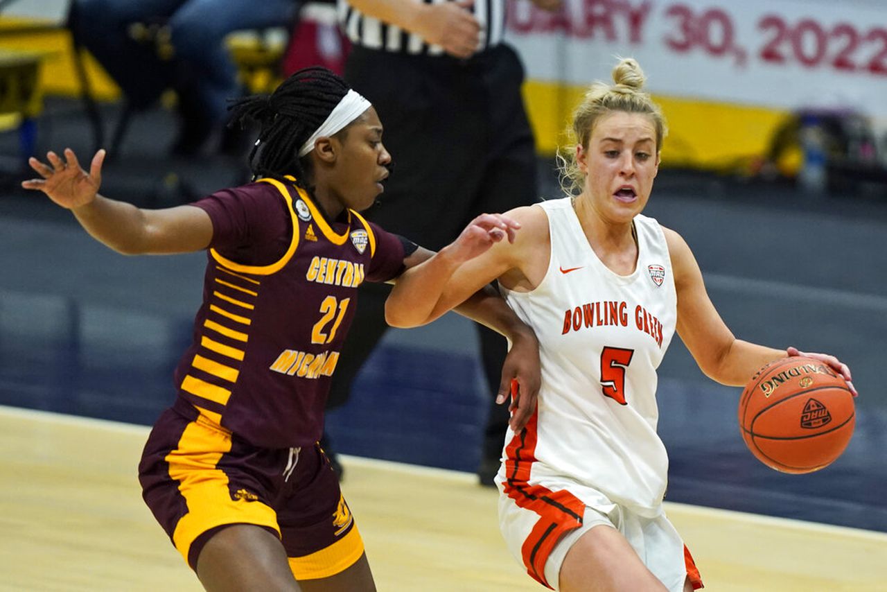 Bowling Green’s Elissa Brett punched in handshake line of WNIT game