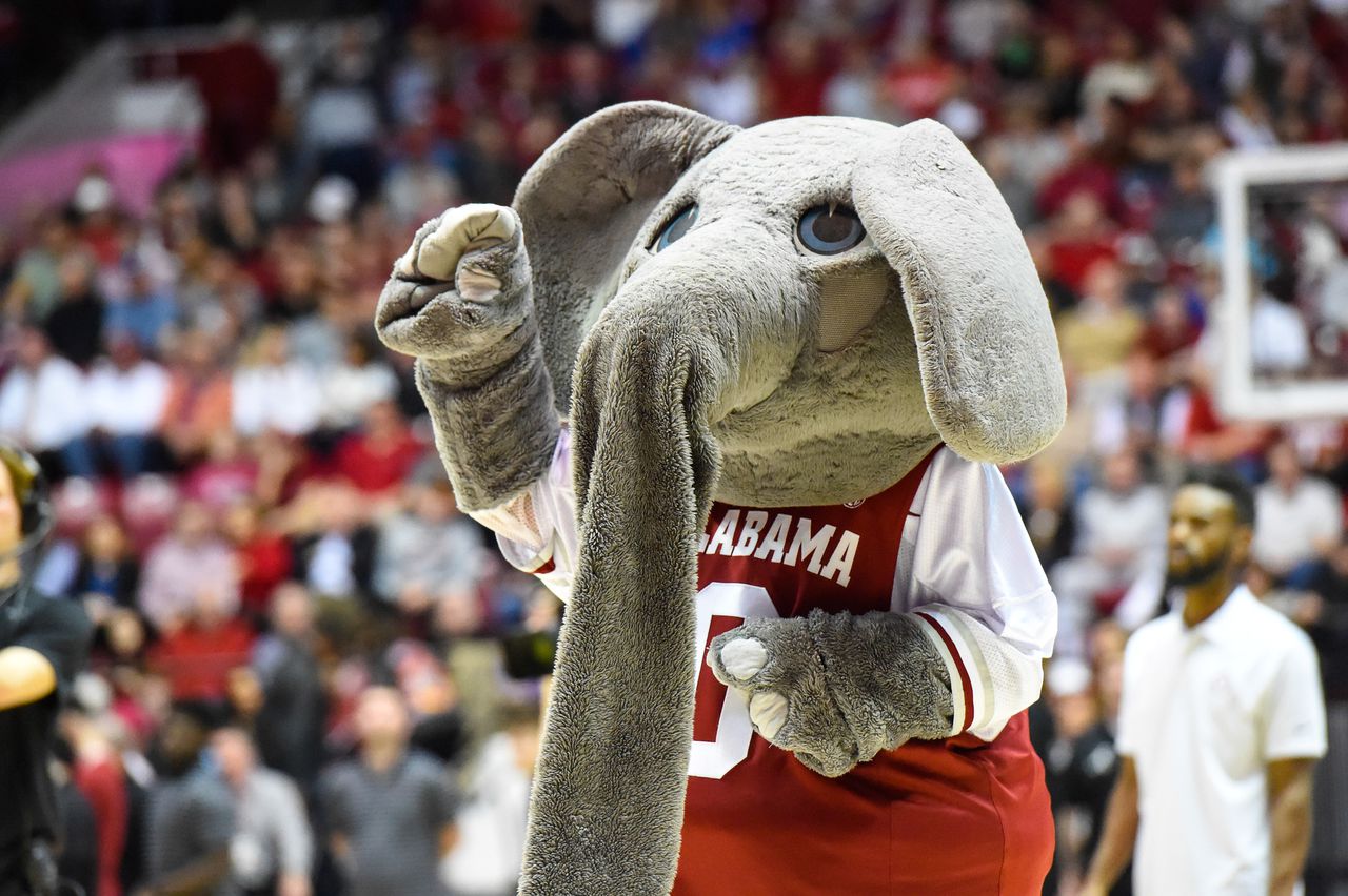 Does No. 4 Alabama need an SEC tournament win to remain an NCAA 1 seed?