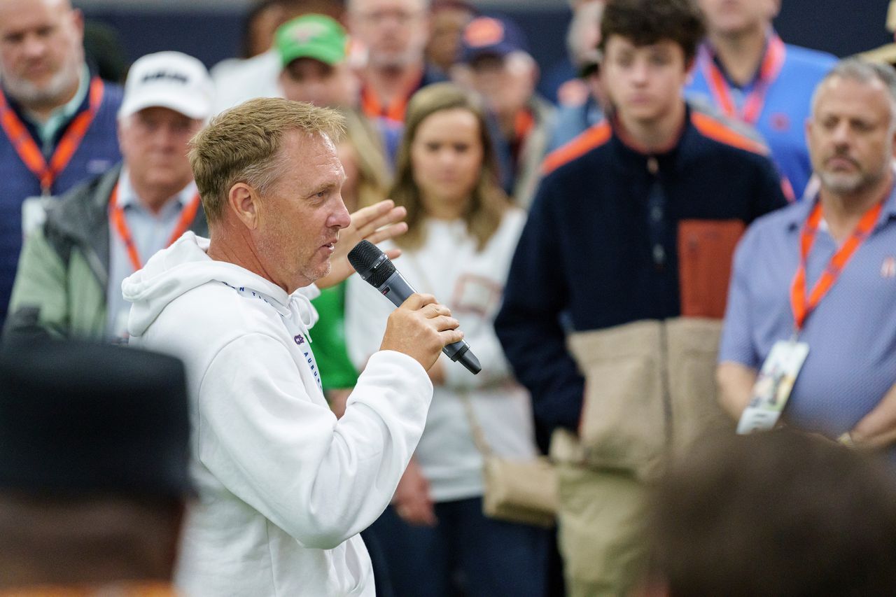 Everything Hugh Freeze said about Auburn’s QBs, 1st spring scrimmage