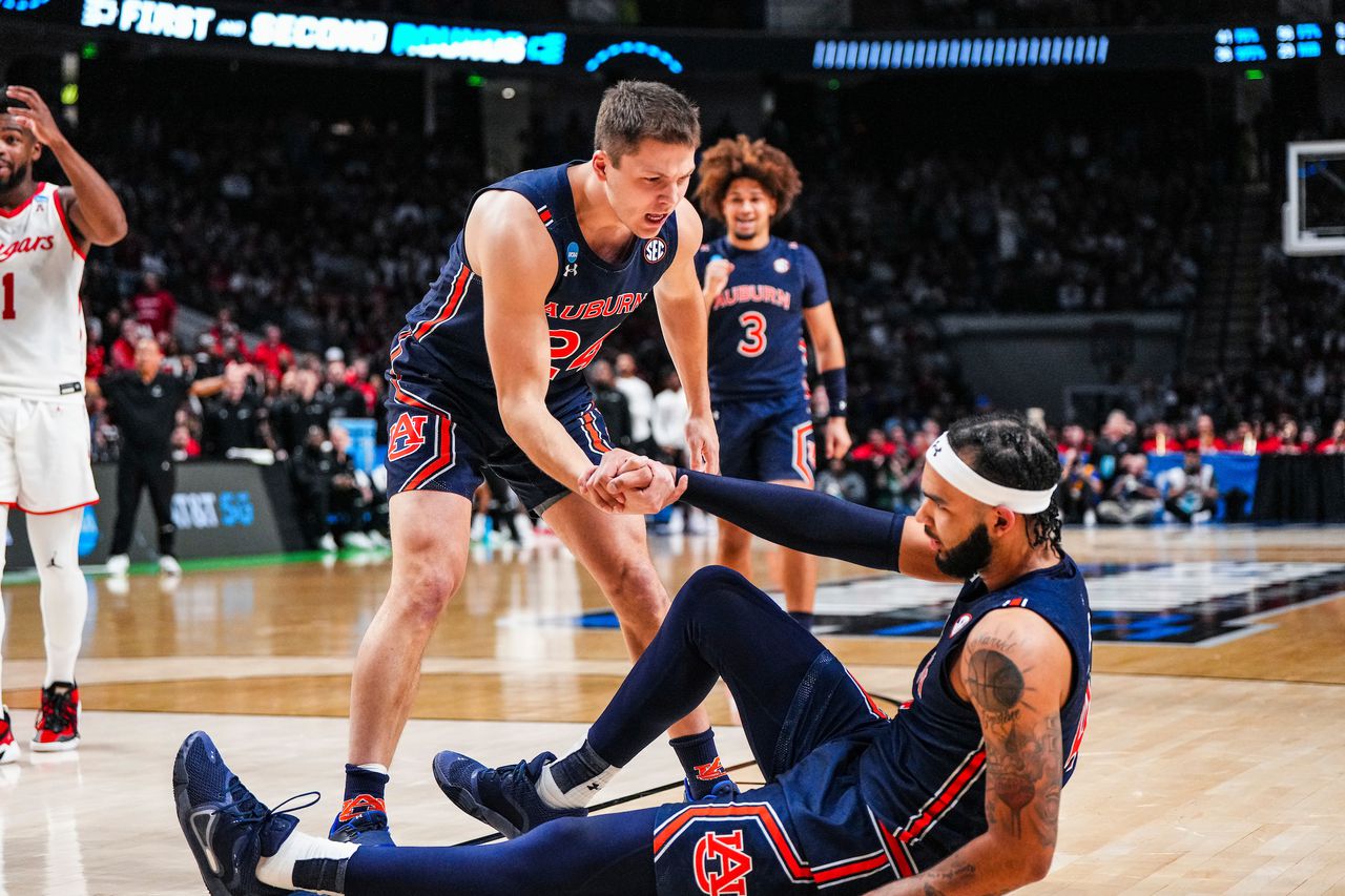 ‘Frustrating’ free-throw issues sink Auburn in 2nd-round loss to top-seeded Houston