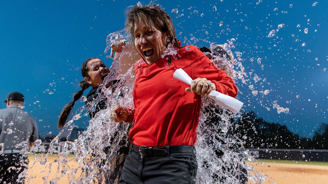 Jax State softball coach Jana McGinnis records 1,000th career victory