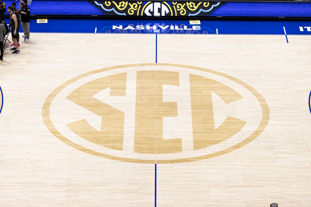 Kentucky-Vanderbilt live stream (3/10): How to watch SEC tournament online, TV, time