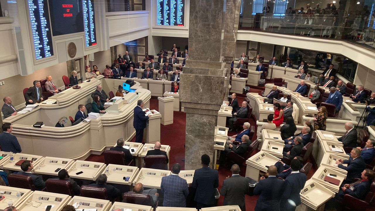 Lawmakers enter session with big choices on budgets, taxes, education