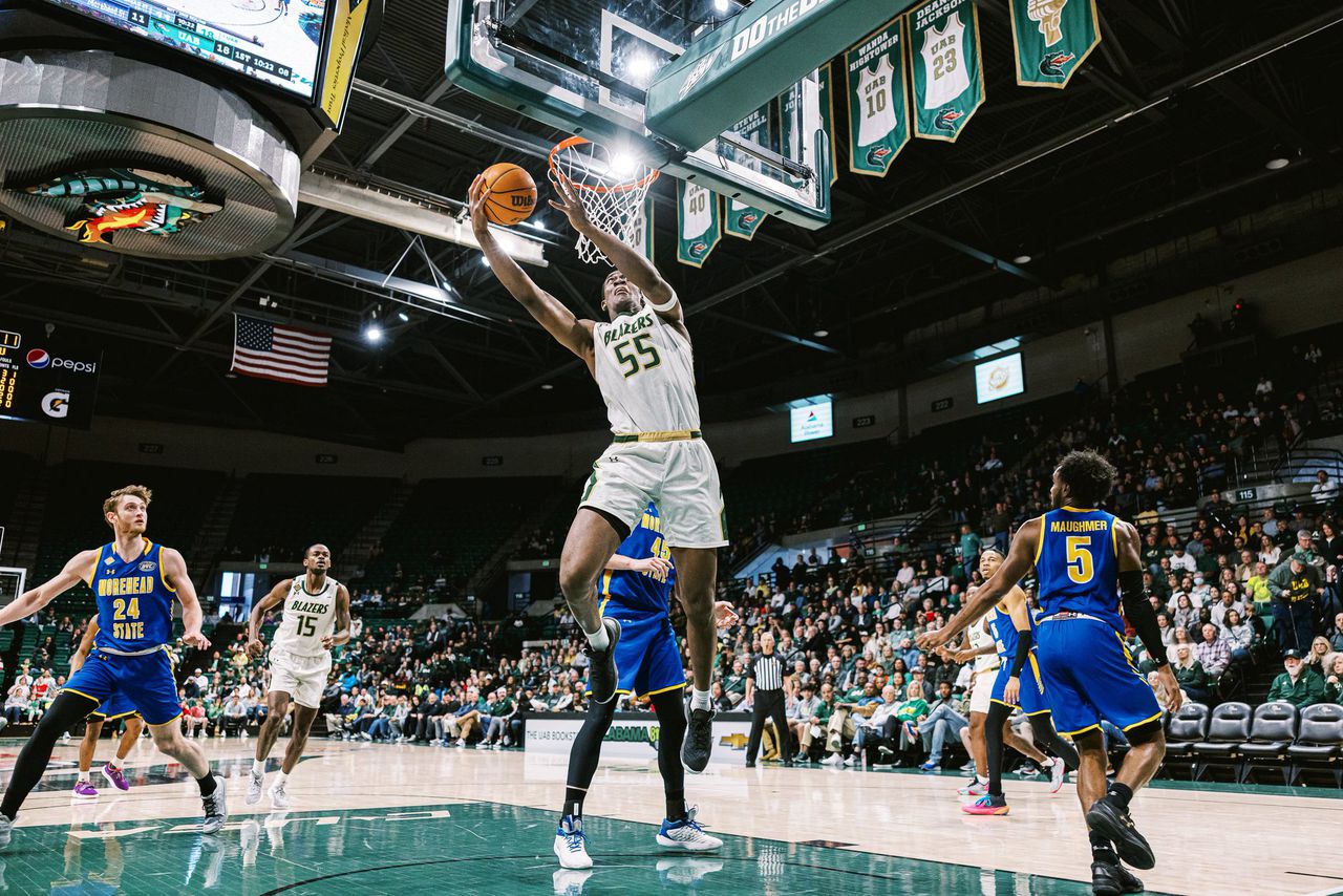 Live updates: No. 4 seed UAB faces No. 2 seed Vanderbilt in NIT quarterfinals