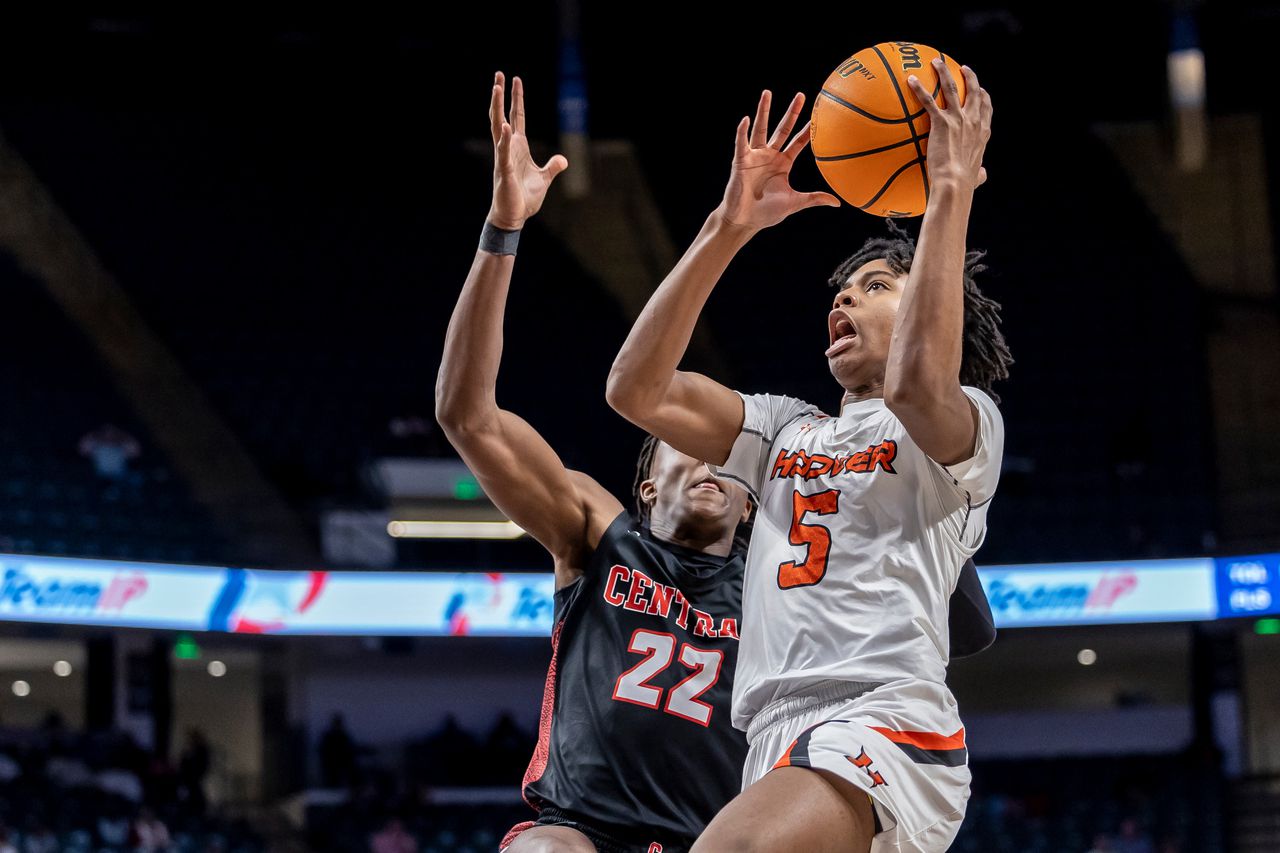 AHSAA 7A boys final: Hoover vs. Central-Phenix City