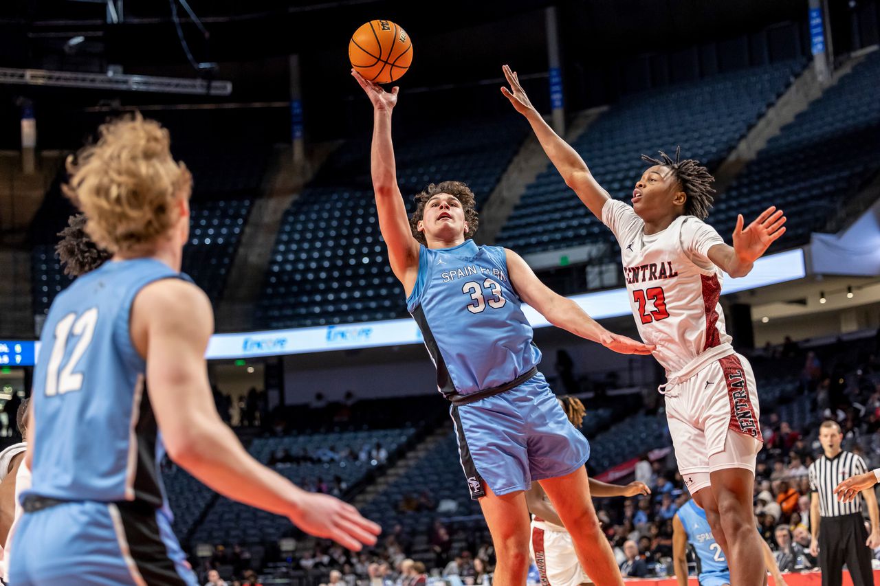 AHSAA 7A boys semifinal: Central-Phenix City vs. Spain Park