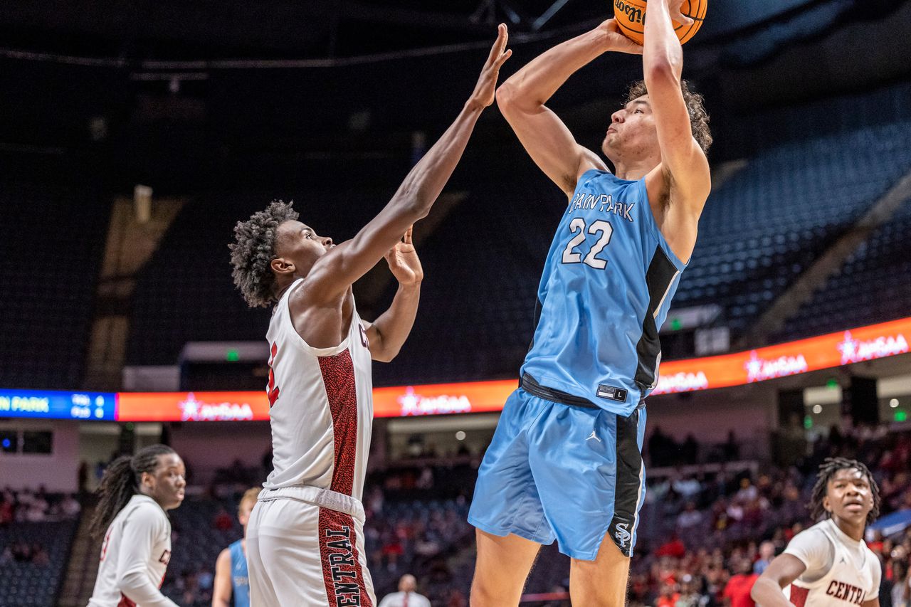 AHSAA 7A boys semifinal: Central-Phenix City vs. Spain Park