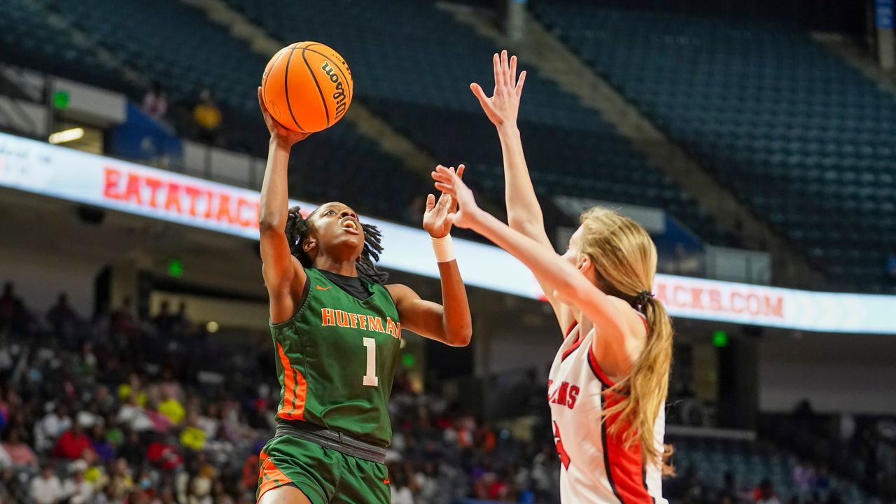 AHSAA 6A girls final: Hazel Green vs. Huffman