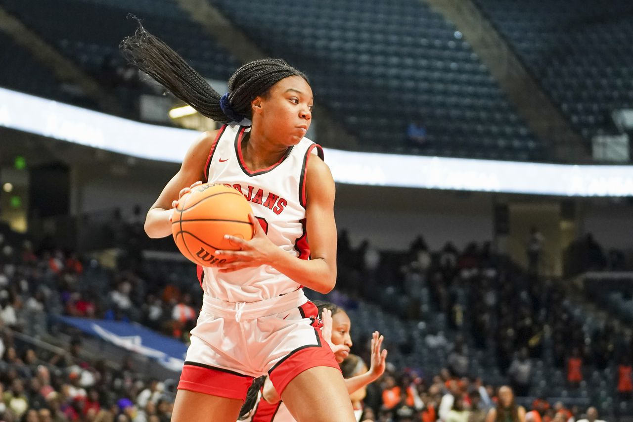 AHSAA 6A girls final: Hazel Green vs. Huffman