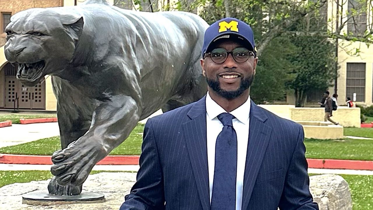 Murphy hires Tuskegee Hall of Famer Justin Hannah as head coach