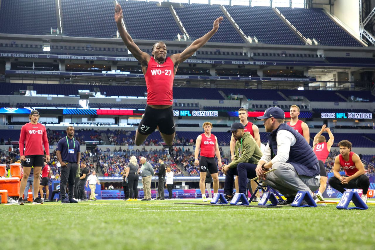 NFL combine live stream (3/5): How to watch RBs, offensive line online, TV, time