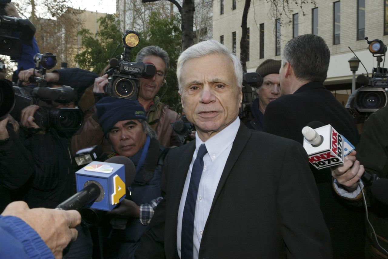 Robert Blake, ‘Baretta’ actor acquitted of killing wife Bonny Lee Bakley, dead at 89