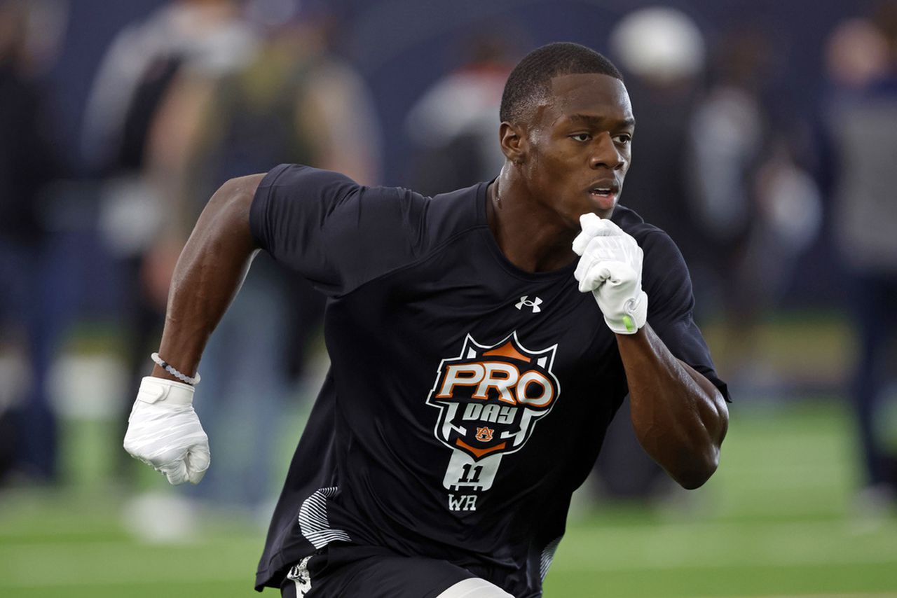 Shedrick Jackson runs 4.25 40 at Auburn pro day but has more to prove