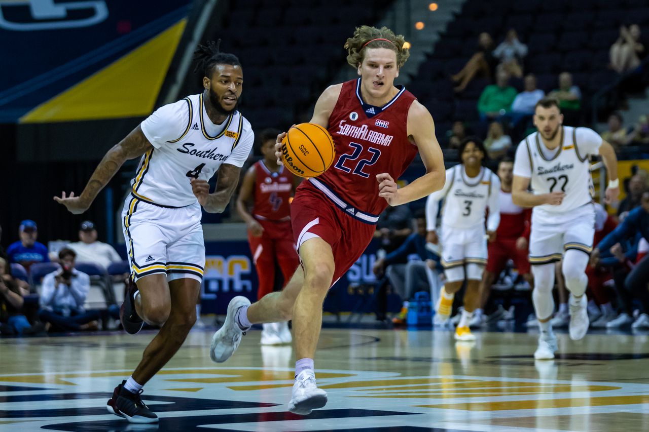 South Alabama knocks off top-seeded Southern Miss, 78-61