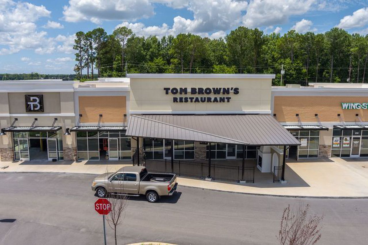 Tip of the spear: South Huntsville’s Hays Farm shopping center filling up with restaurants