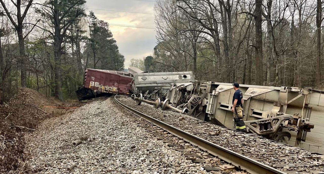 Train derails in Alabama as Norfolk Southern CEO testifies before Congress