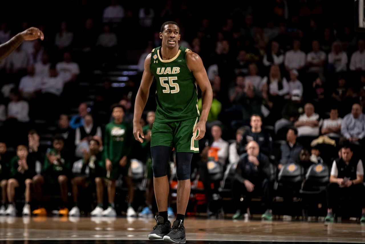 UAB's Walker and Jemison work the interior in NIT quarterfinal win at Vanderbilt