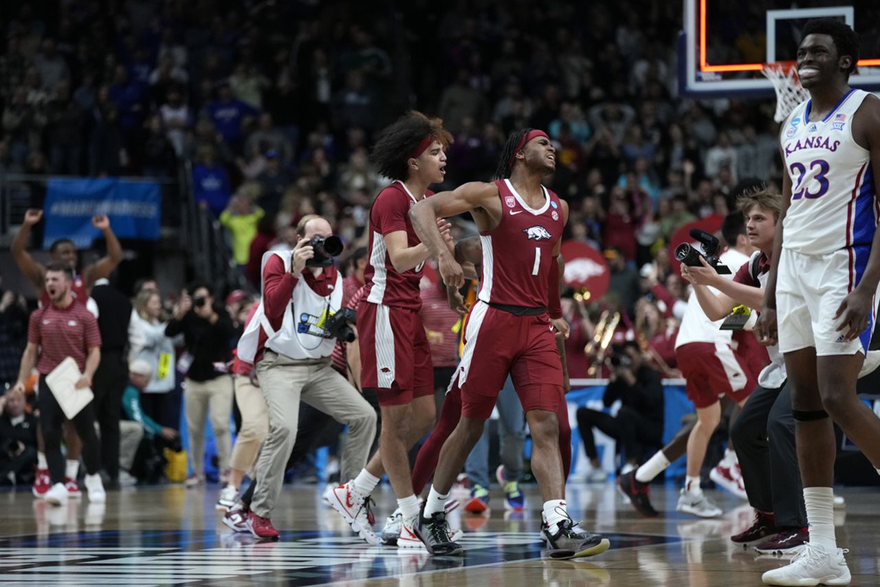 UConn-Arkansas live stream (3/24): How to watch March Madness’ Sweet 16 online, TV, time