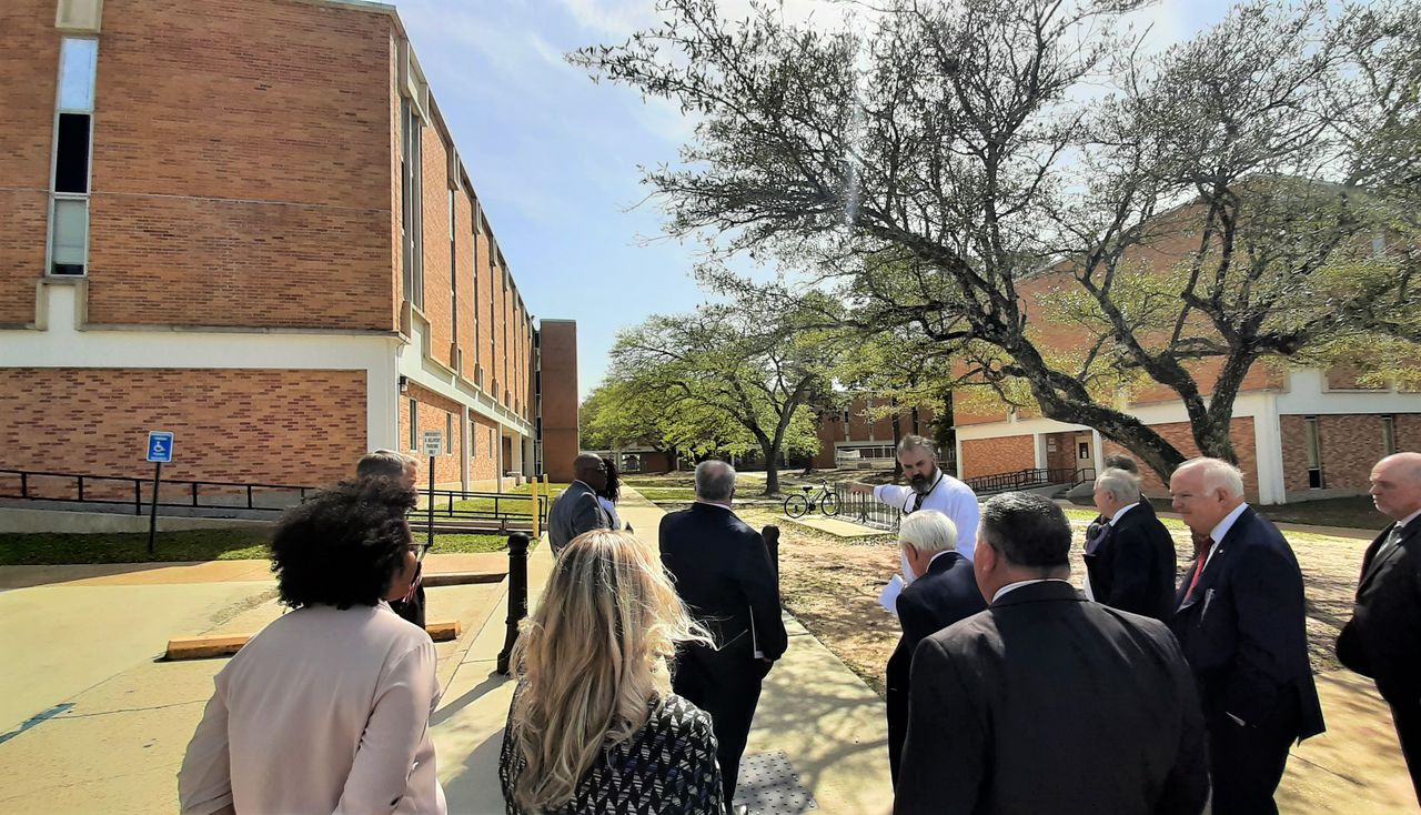 USA gets first look at footprint of new medical school building