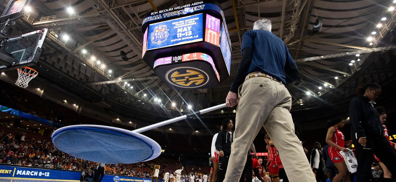 Vanderbilt-LSU live stream (3/9): How to watch SEC tournament online, TV, time